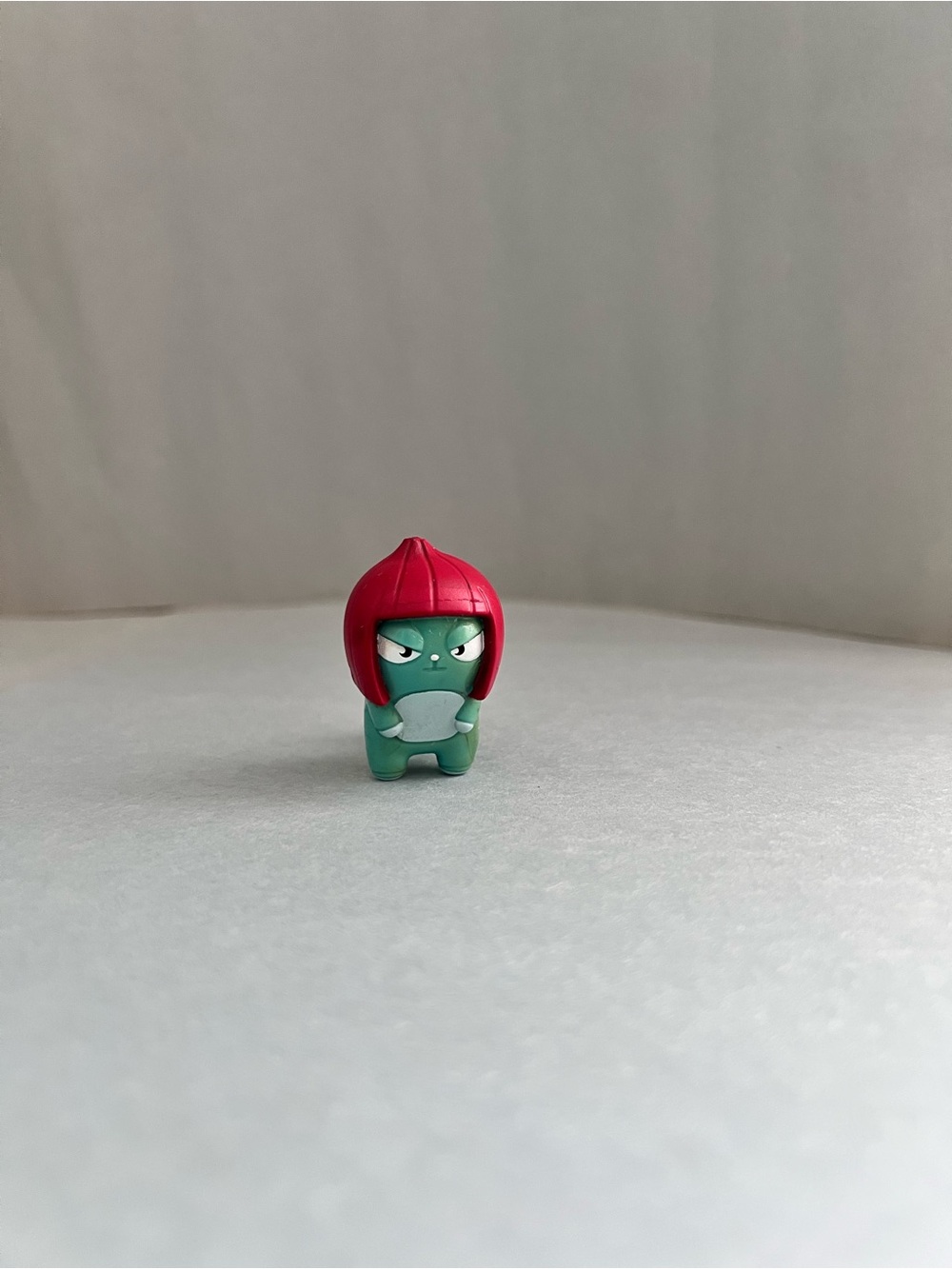 Lost Kitties Figurine Small 1.5 Inch Blue Green Teal Figure